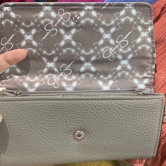 New! Wallet - Picture 2 of 5